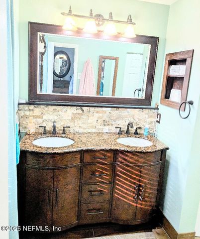 3 POINT Place, Palm Coast, FL 32164