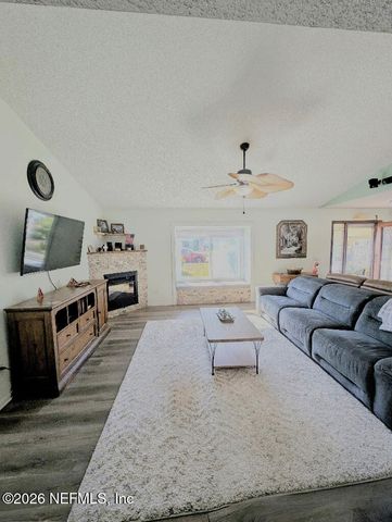 3 POINT Place, Palm Coast, FL 32164