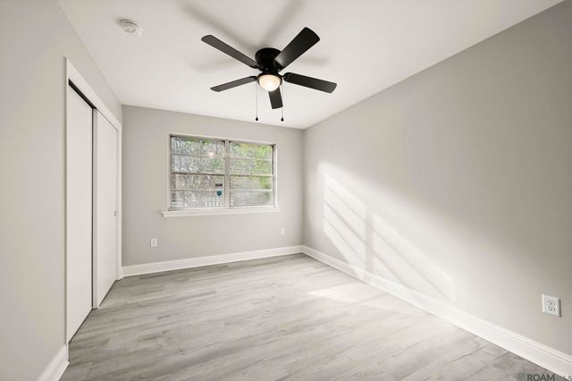 1055 Alameda Dr, Baton Rouge, LA 70815