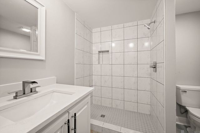 1055 Alameda Dr, Baton Rouge, LA 70815