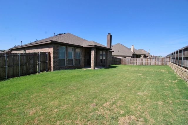 1205 Crest Ridge Drive, Glenn Heights, TX 75154