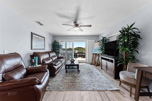 29 PELICAN LANE, Edgewater, FL 32141