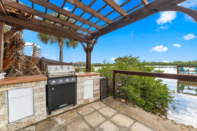 29 PELICAN LANE, Edgewater, FL 32141