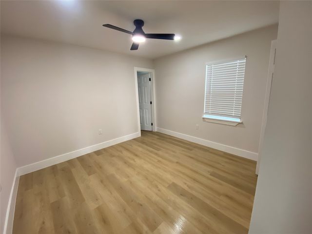 2807 Silkwood Street, Dallas, TX 75215