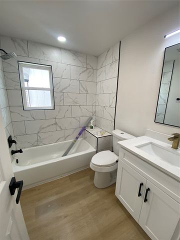 2807 Silkwood Street, Dallas, TX 75215