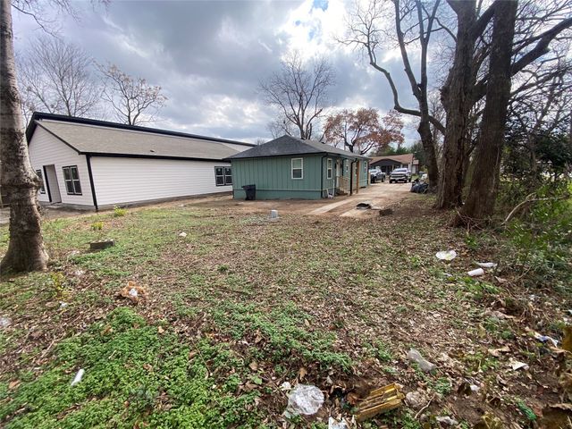 2807 Silkwood Street, Dallas, TX 75215