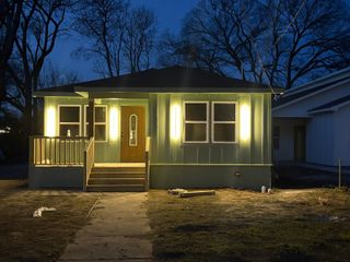 2807 Silkwood Street, Dallas, TX 75215