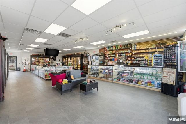 27-16 Broadway, Fair Lawn, NJ 07410
