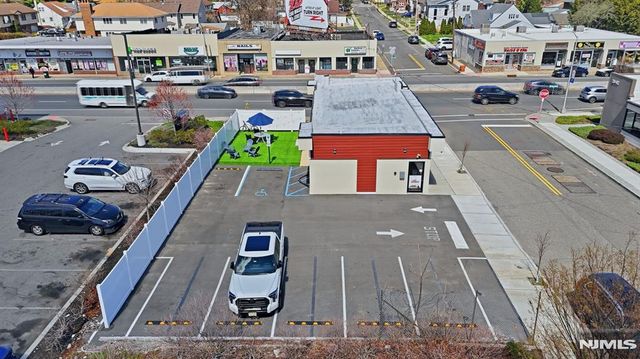 27-16 Broadway, Fair Lawn, NJ 07410