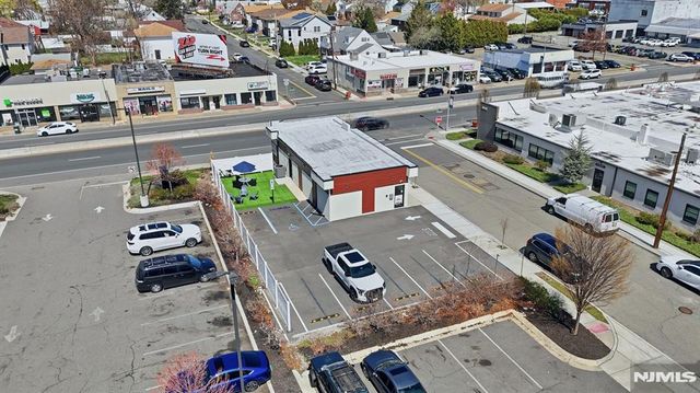 27-16 Broadway, Fair Lawn, NJ 07410