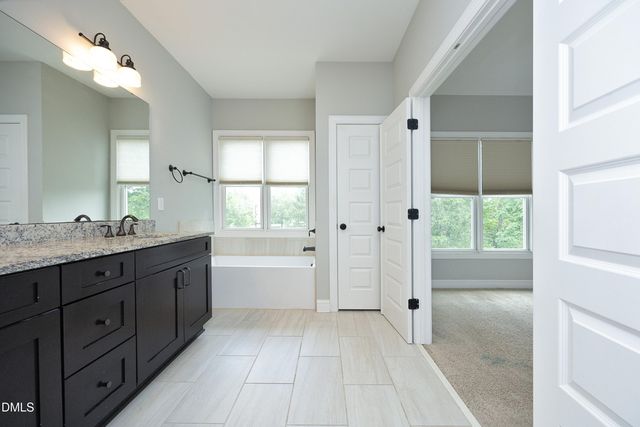 1050 Residents Club Drive, Cary, NC 27519