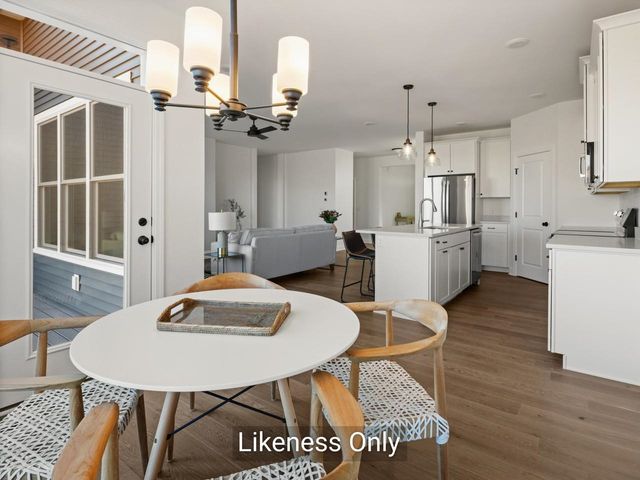 121 Mabel Way, South Burlington, VT 05403