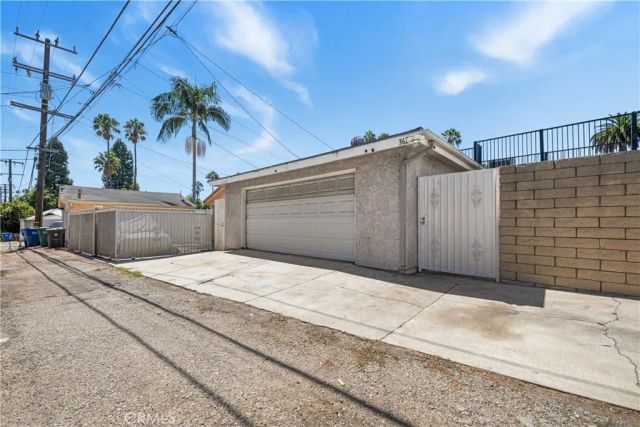 3622 Pacific, Long Beach, CA 90807