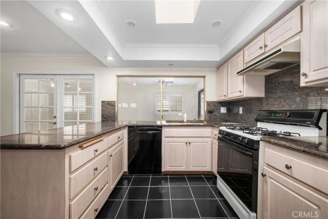 3622 Pacific, Long Beach, CA 90807