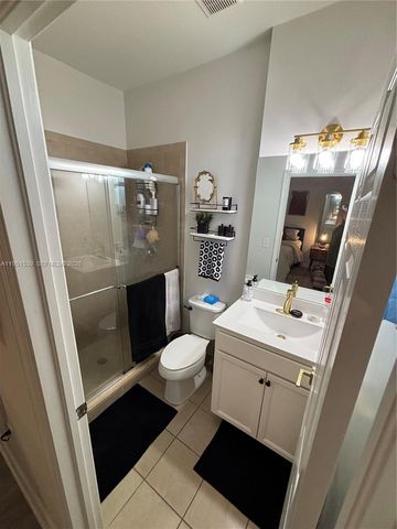 2819 SE 1st Dr 8, Homestead, FL 33033