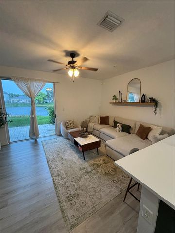 2819 SE 1st Dr 8, Homestead, FL 33033