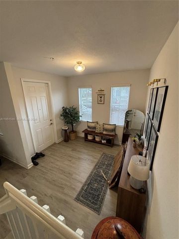 2819 SE 1st Dr 8, Homestead, FL 33033