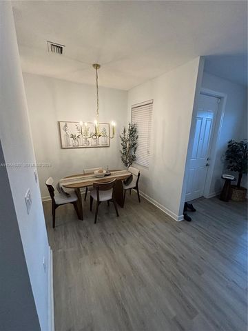 2819 SE 1st Dr 8, Homestead, FL 33033