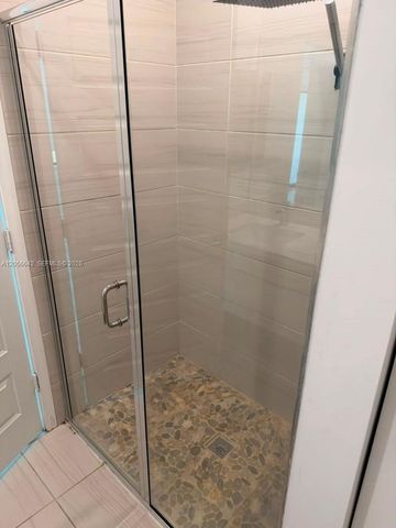 7865 NW 104th Ave 1, Doral, FL 33178
