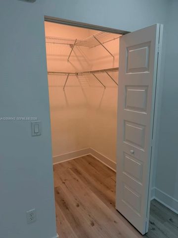 7865 NW 104th Ave 1, Doral, FL 33178