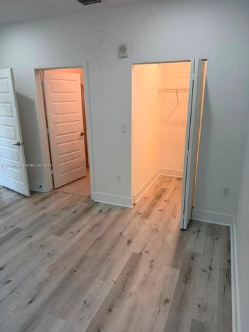 7865 NW 104th Ave 1, Doral, FL 33178
