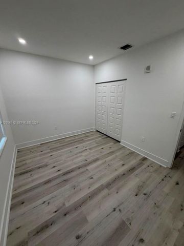 7865 NW 104th Ave 1, Doral, FL 33178