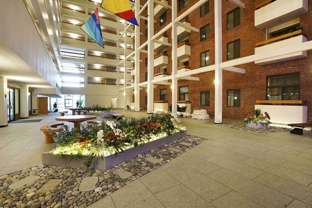 357 Commercial St 8, Boston, MA 02109