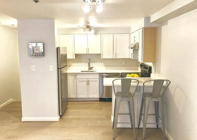 357 Commercial St 8, Boston, MA 02109