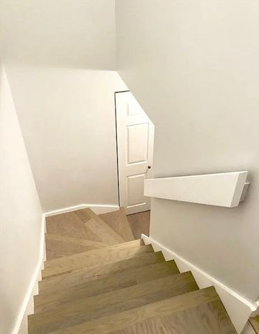 357 Commercial St 8, Boston, MA 02109