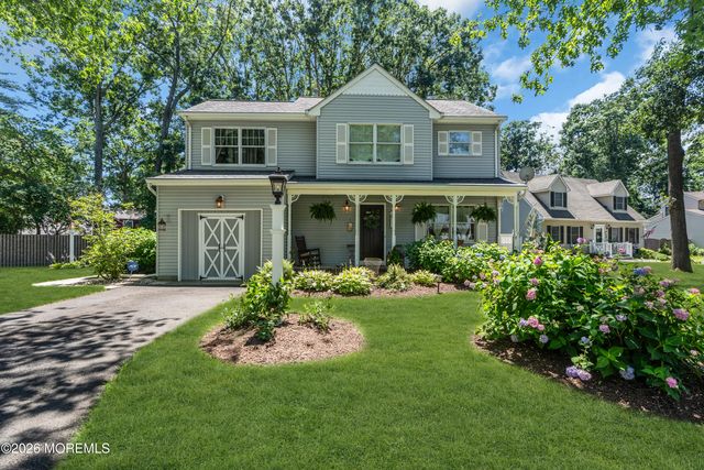 901 Roundtree Drive, Toms River, NJ 08753