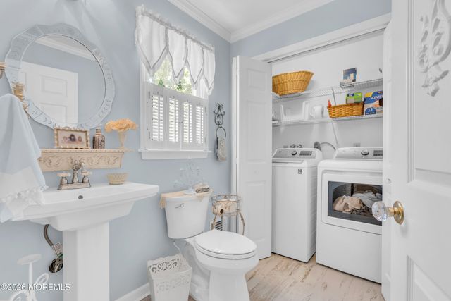 901 Roundtree Drive, Toms River, NJ 08753