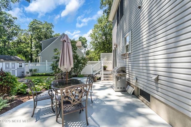 901 Roundtree Drive, Toms River, NJ 08753