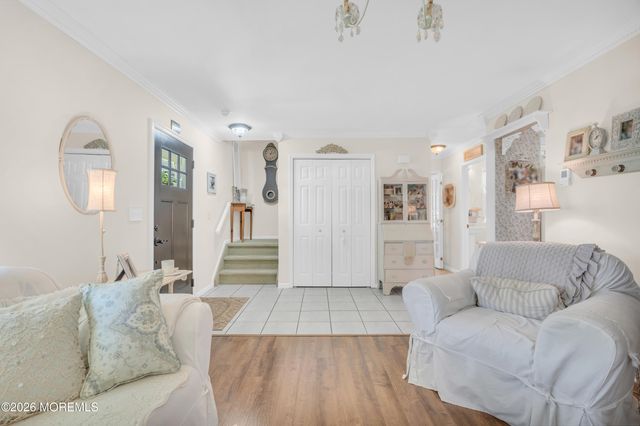901 Roundtree Drive, Toms River, NJ 08753