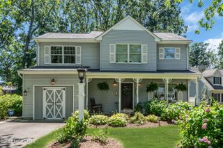 901 Roundtree Drive, Toms River, NJ 08753