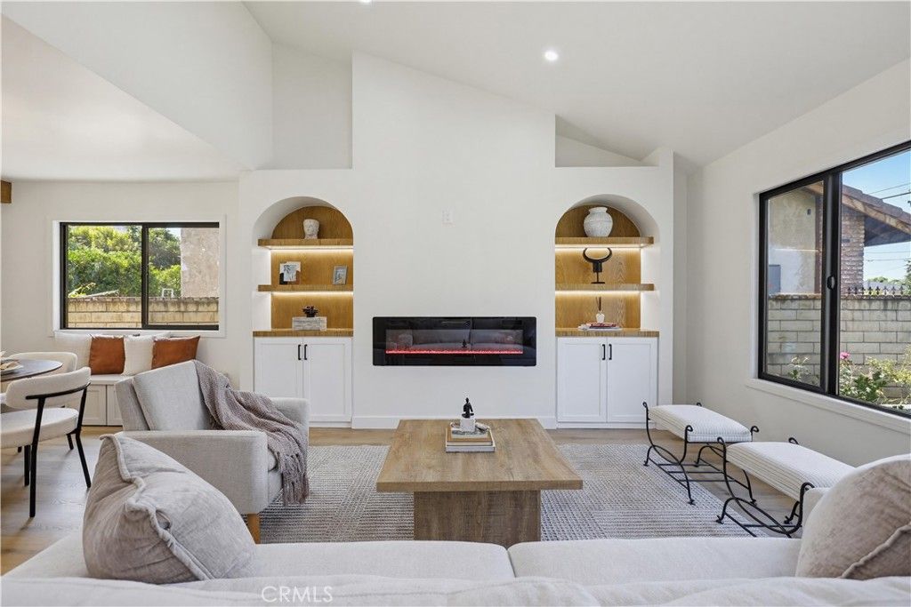 Image 3 of property listing at 155 S Lincoln, Orange, CA 92866