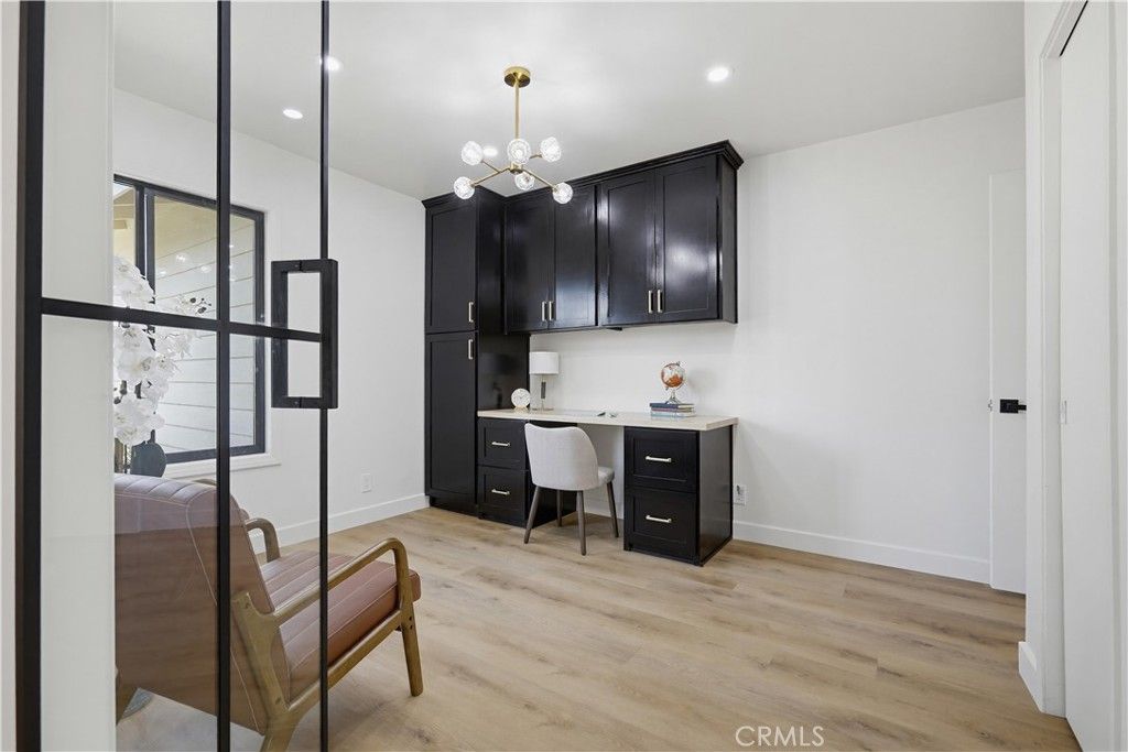 Image 7 of property listing at 155 S Lincoln, Orange, CA 92866