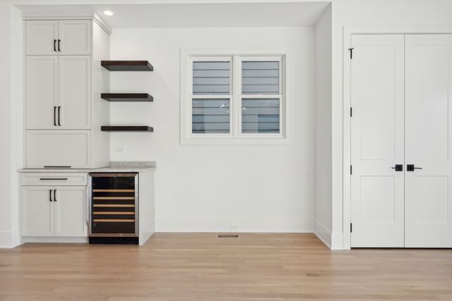 2228 N Southport Avenue, Chicago, IL 60614