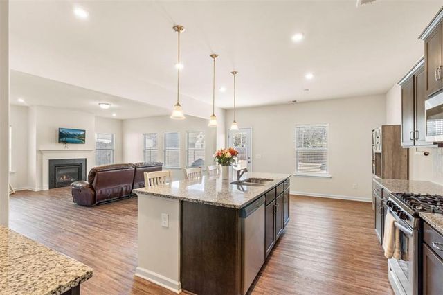 401 Larry Lane, Adairsville, GA 30103