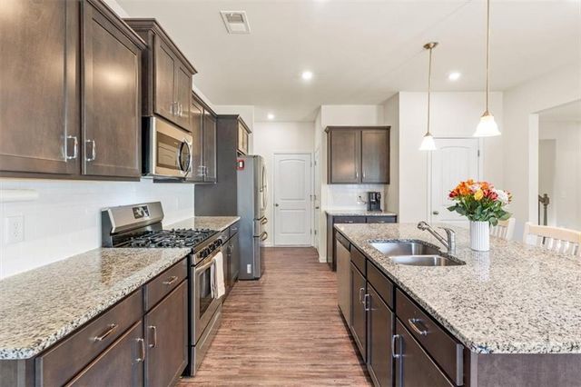 401 Larry Lane, Adairsville, GA 30103