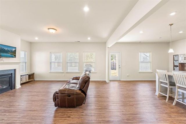 401 Larry Lane, Adairsville, GA 30103