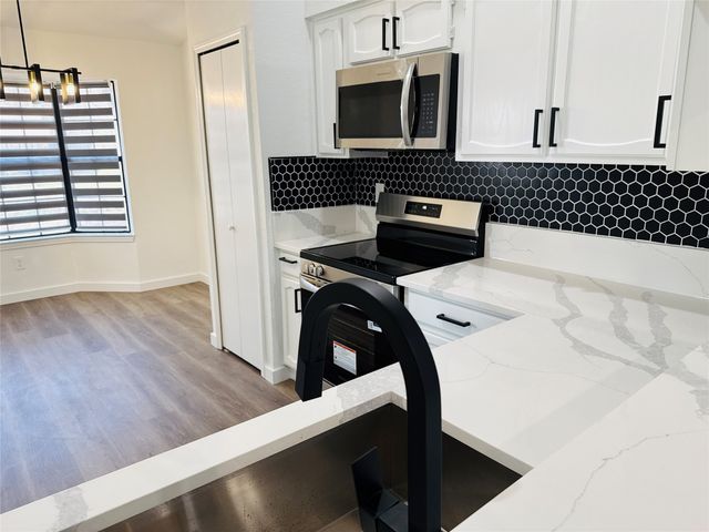 1310 Oak Run Drive, Duncanville, TX 75137