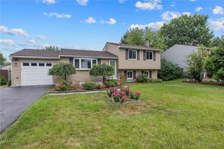 3675 Buttercup Lane, Clay, NY 13027