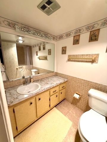 4740 NW 21st Street 311, Lauderhill, FL 33313