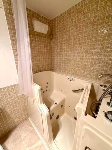 4740 NW 21st Street 311, Lauderhill, FL 33313