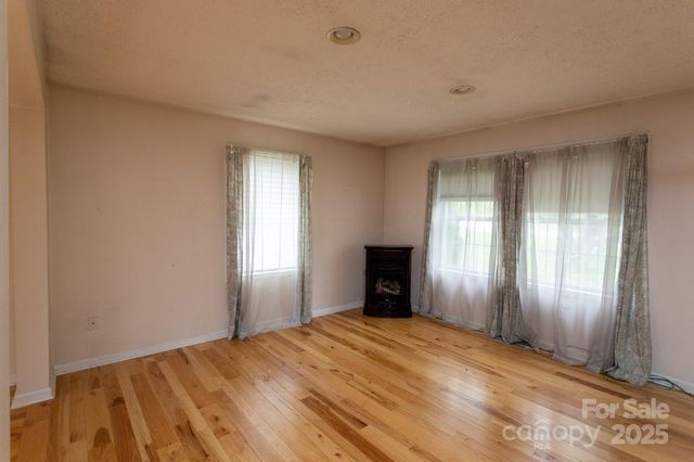 293 Gap Creek Road, Fletcher, NC 28732