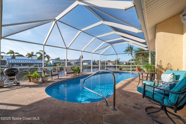 1480 W Riviera Drive, Merritt Island, FL 32952
