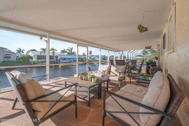 1480 W Riviera Drive, Merritt Island, FL 32952