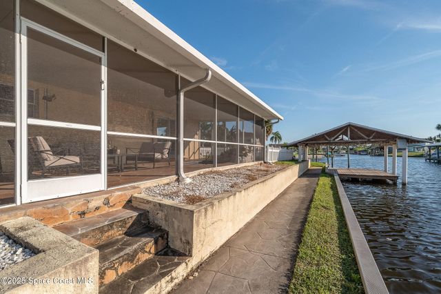 1480 W Riviera Drive, Merritt Island, FL 32952