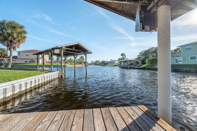 1480 W Riviera Drive, Merritt Island, FL 32952