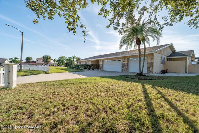 1480 W Riviera Drive, Merritt Island, FL 32952